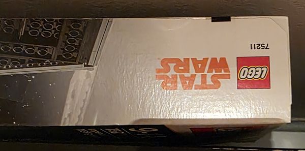 Imperial TIE Fighter™ – echtes Foto vom Karton