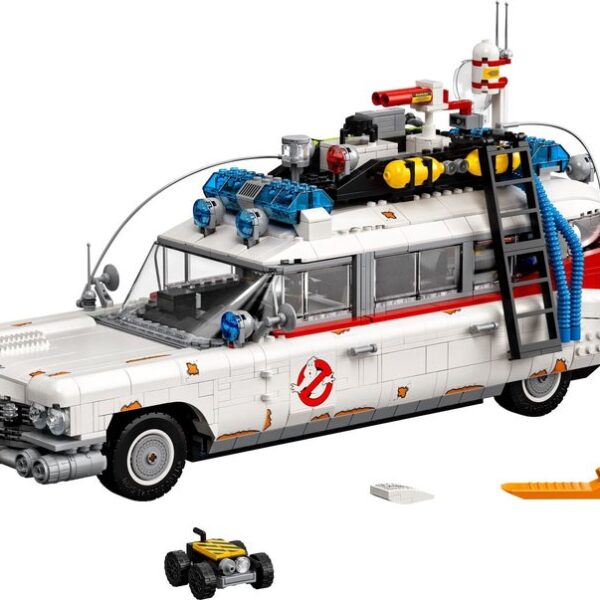 Ghostbusters™ ECTO-1 – aufgebautes Set